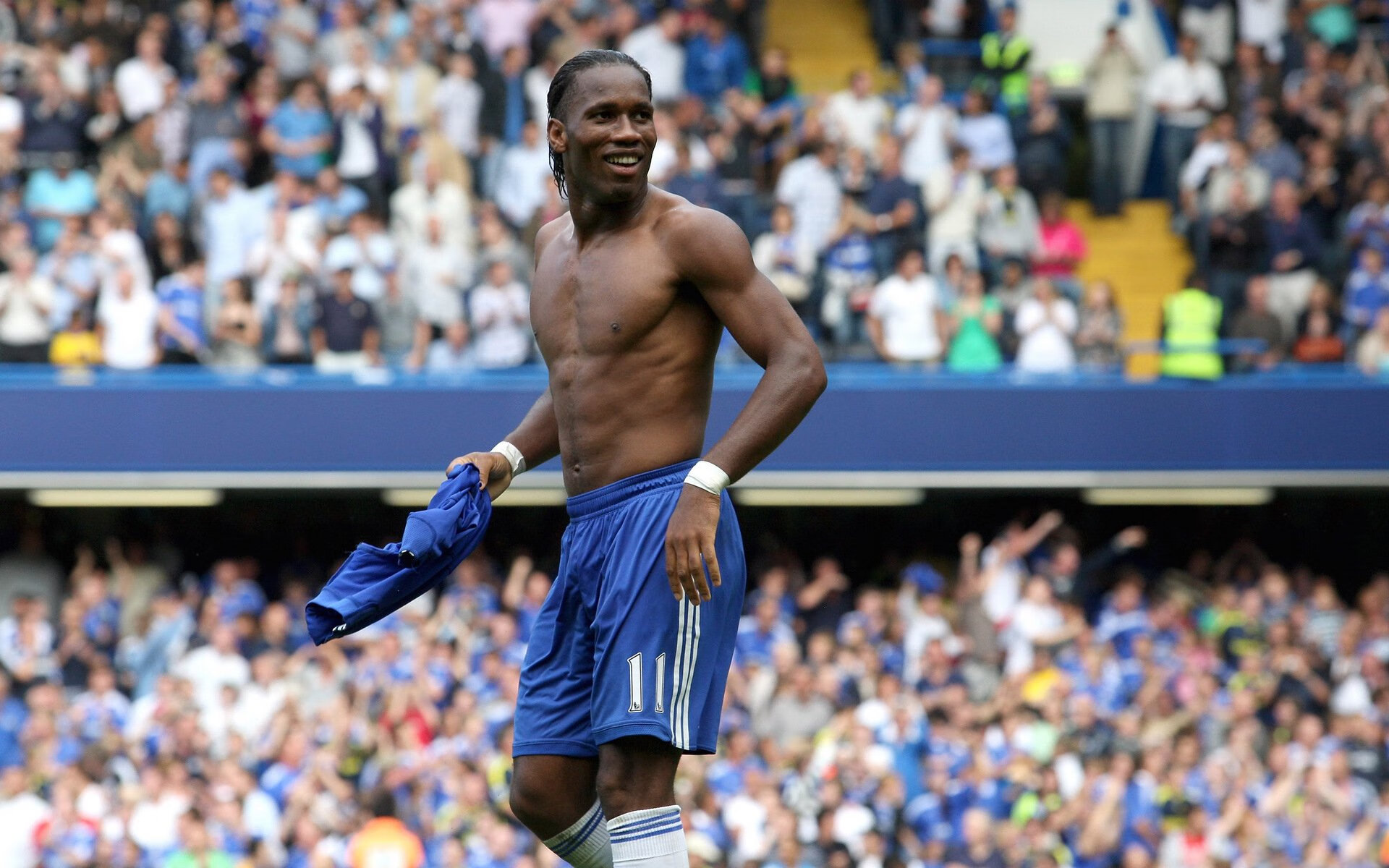 克瓦拉茨赫利亚爆发点燃战火,英格兰单节狂潮拉开皇家社会